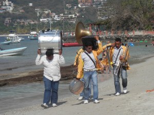 Marching band of Playa Las Gatas